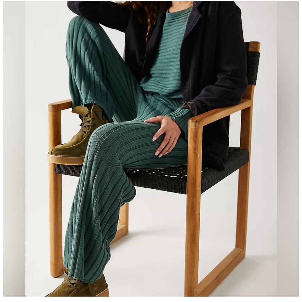 Free People Beach Imogene Sweater
Pants Jaded‎ Green Stretch Loungewear small